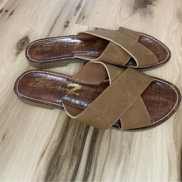 3/$20 Seven7 Jesse Sandal Slide Shoes Flat Womens 9 Brown Cross Strap Slip-On - Picture 3 of 6